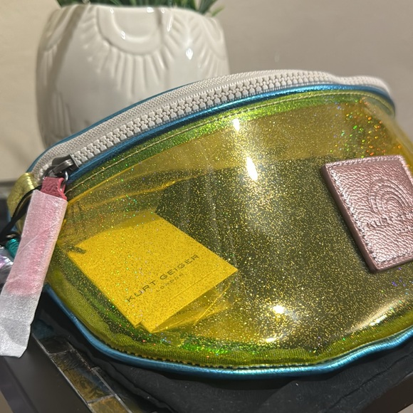 Kurt Geiger Vinyl Southbank Belt Bag - Picture 4 of 13